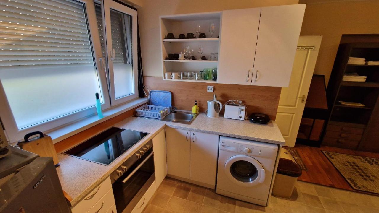 Friendly Apartment In The Suburb. Budapeste Exterior foto