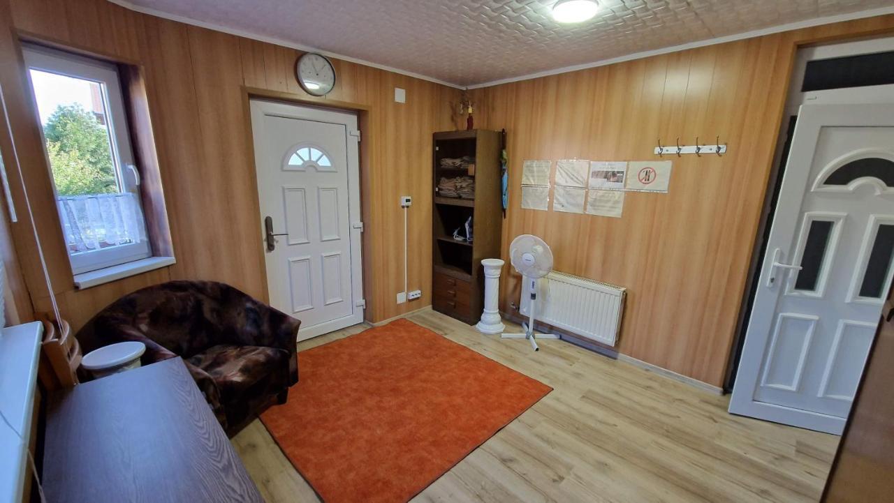 Friendly Apartment In The Suburb. Budapeste Exterior foto